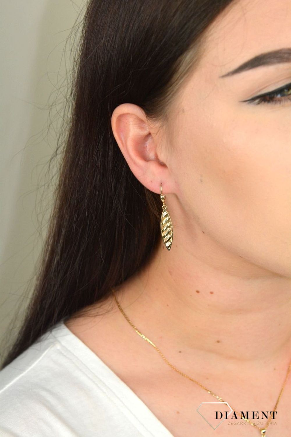 Złote kolczyki długie, wiszące KL 5445.jpg